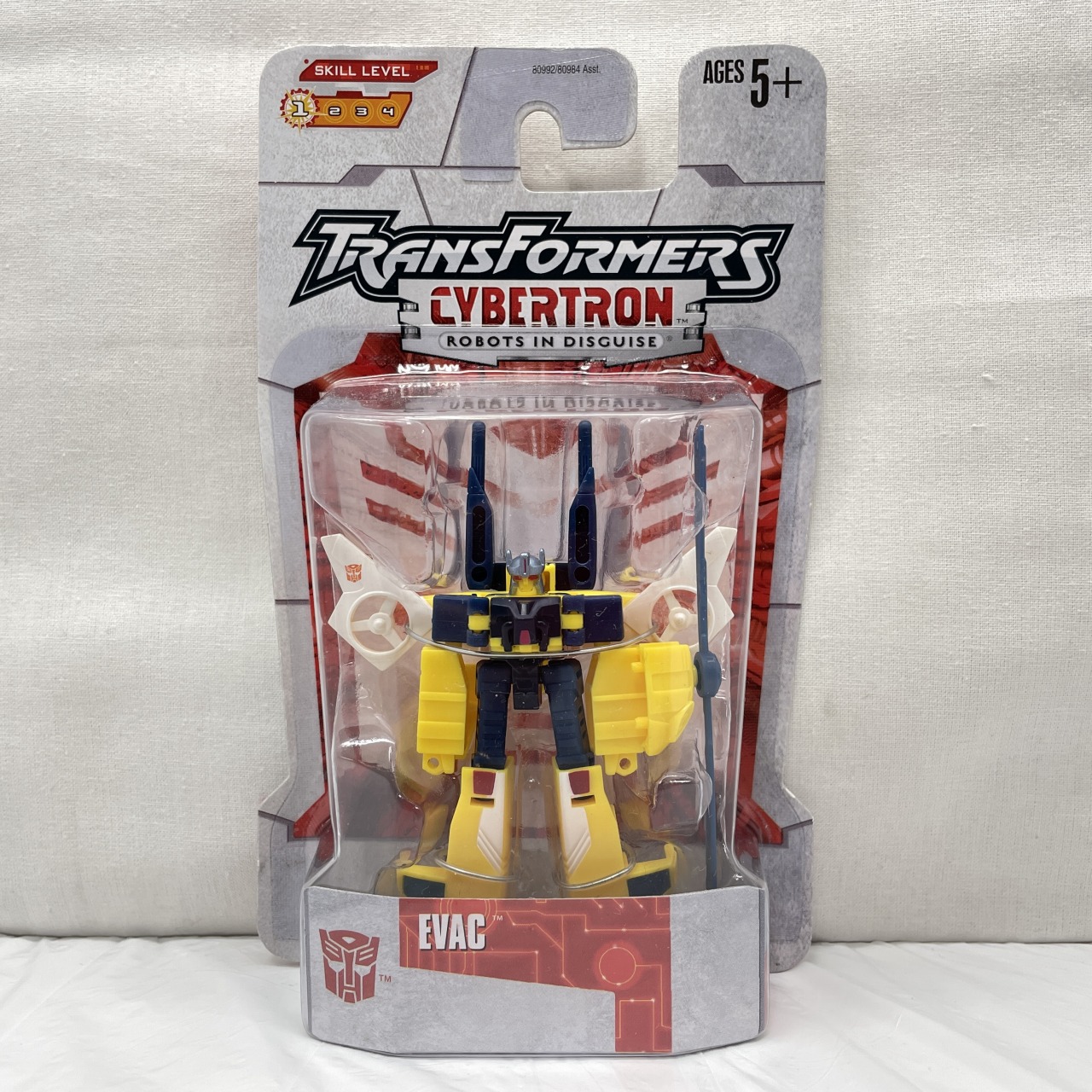 TRANSFORMERS CYBERTRON Legends Class EVAC