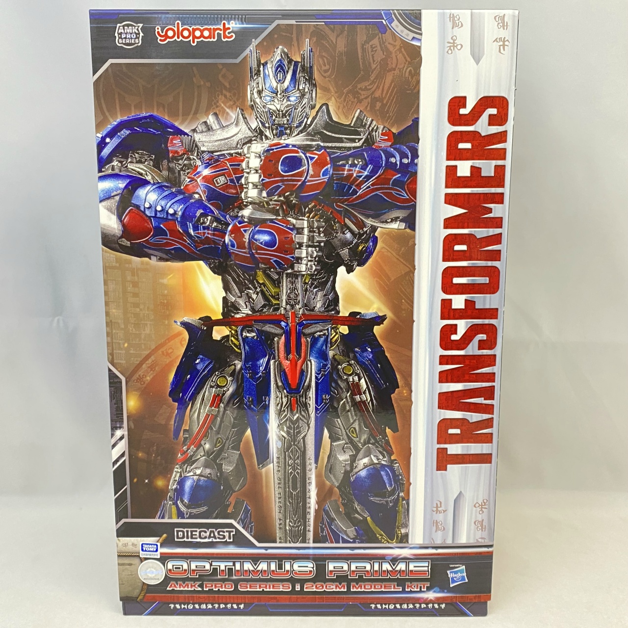 AMK PROシリーズ「トランスフォーマー/最後の騎士王」オプティマスプライム