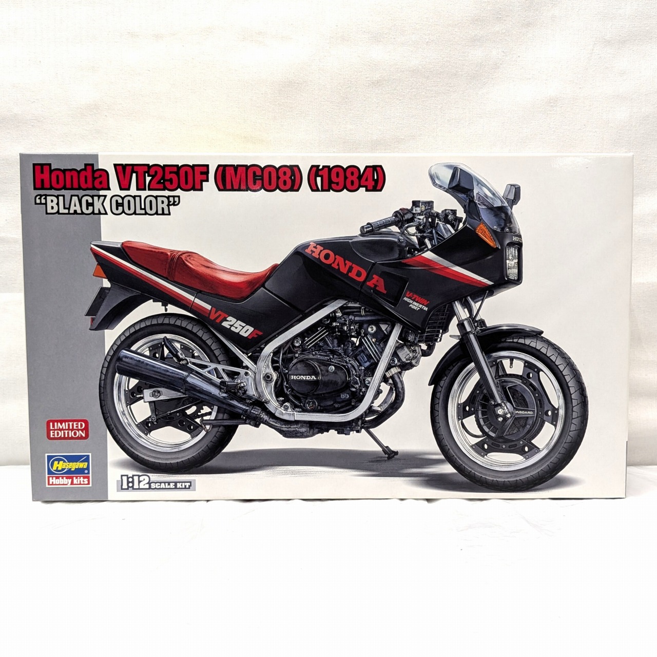 ハセガワ 1/12 ホンダ VT250F(MC08) (1984) ブラックカラー