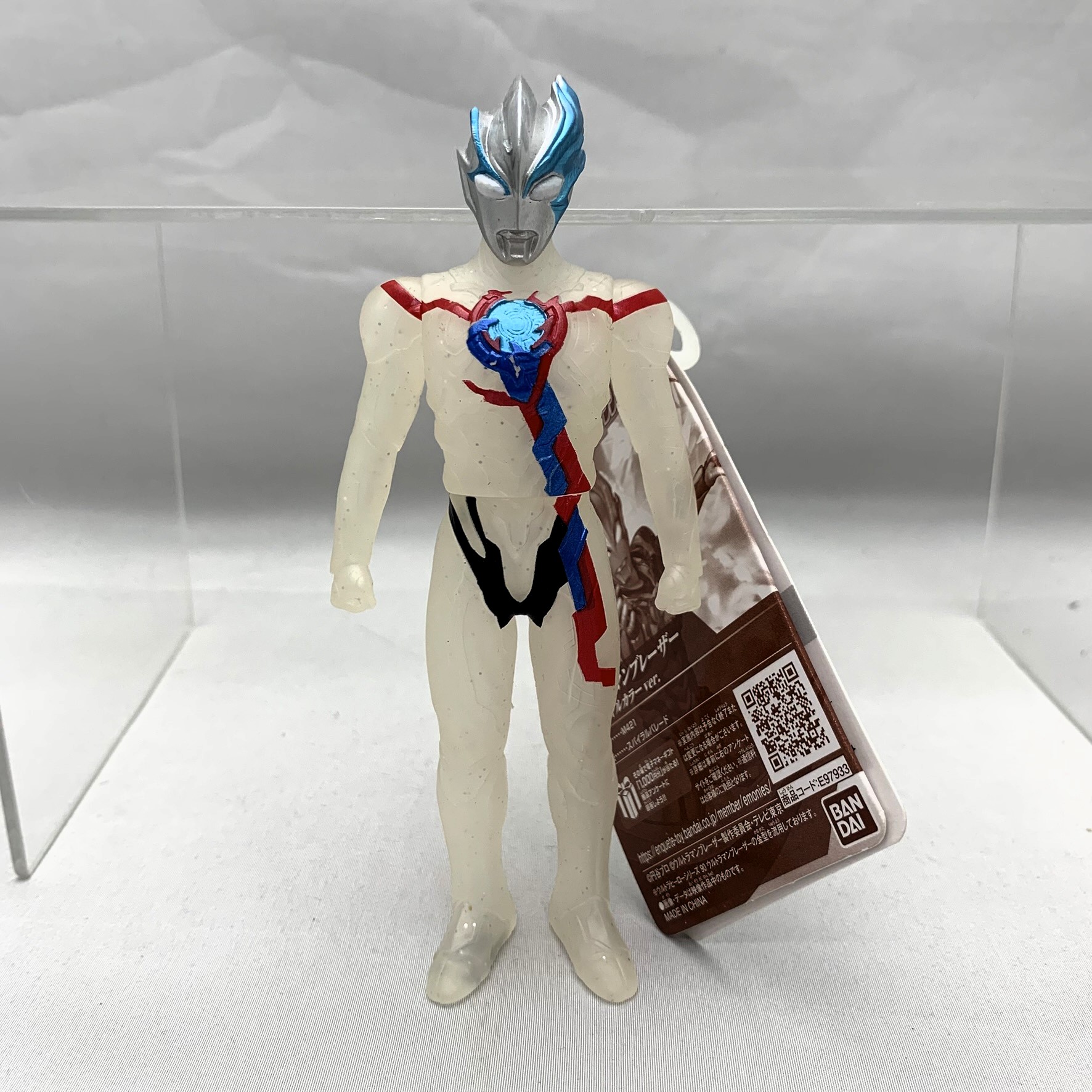 バンダイ ウルトラヒーローシリーズ ウルトラマンブレーザー スペシャルカラーver.