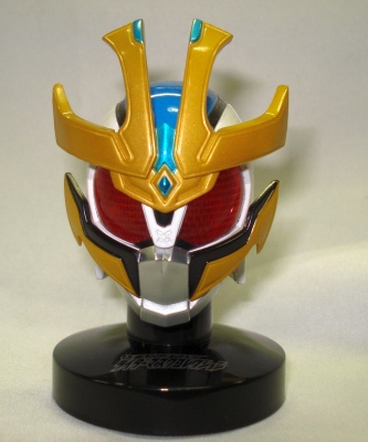 マスクコレクション Vol.05 仮面ライダーイクサ(バーストモード)発光台座