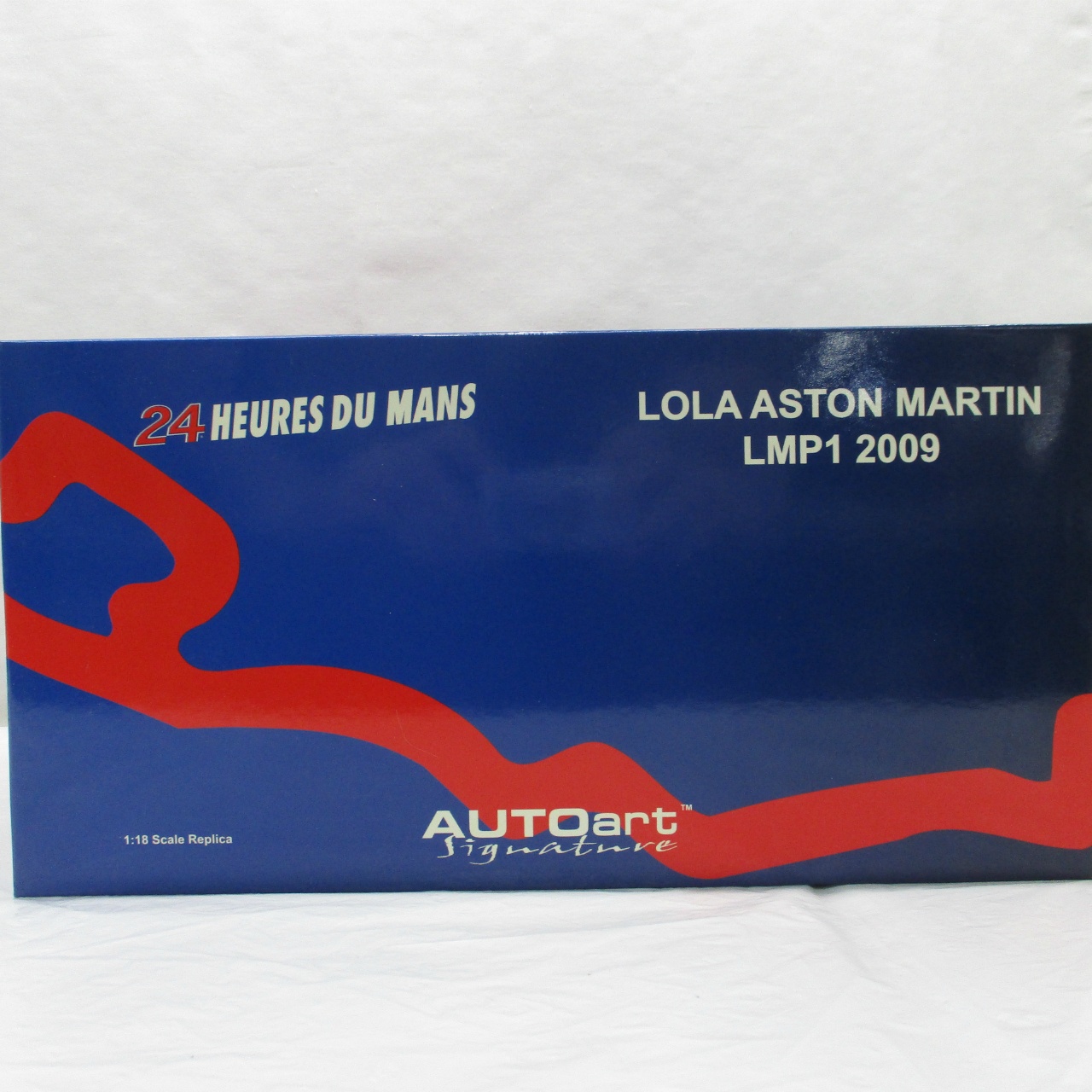 オートアート 1/18 ローラ アストンマーチン ルマン LMP1 2009 #008