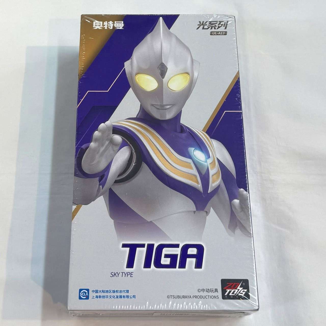 ZD Toys ウルトラマンティガ スカイタイプ 1/10 アクションフィギュア