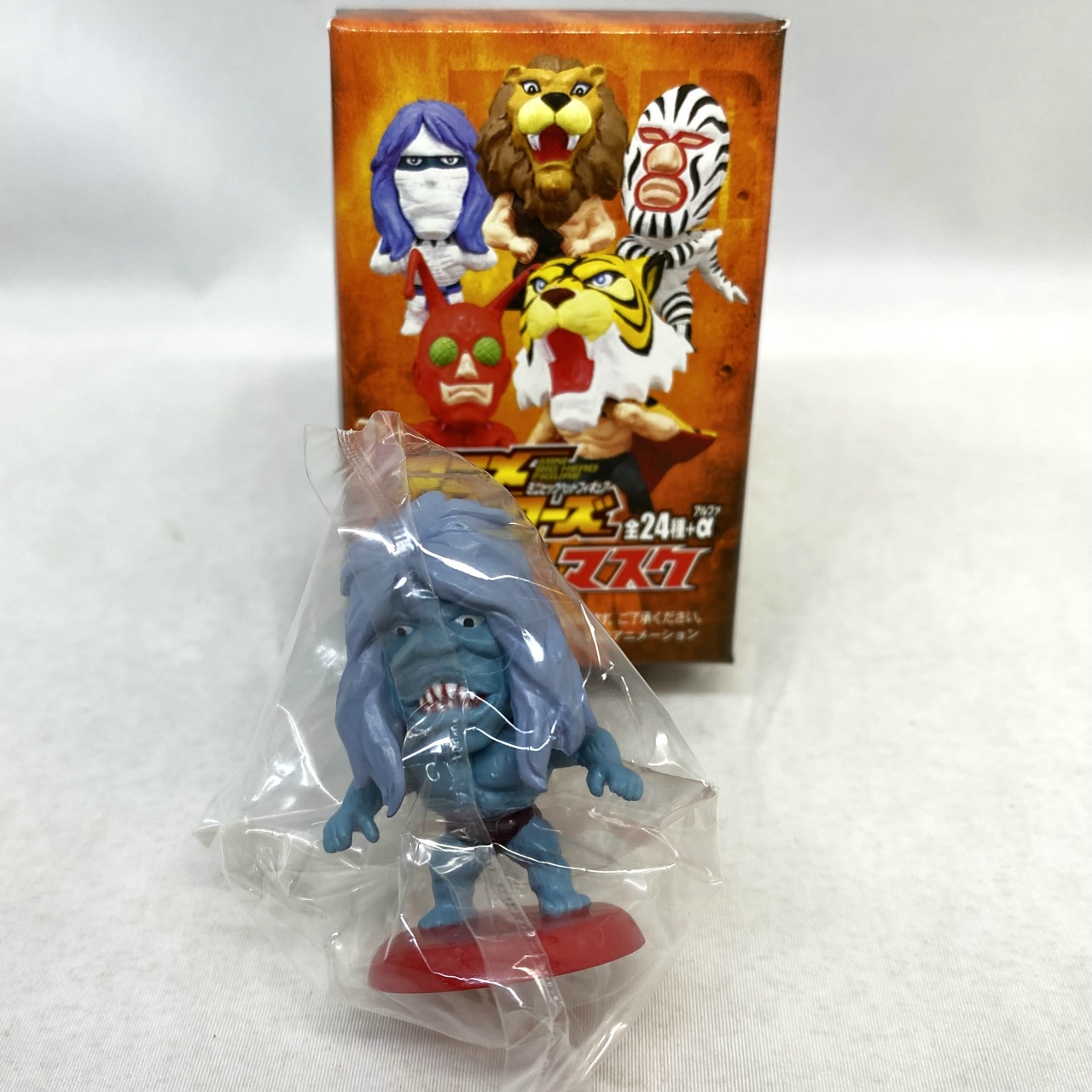 キャラクタープロダクト アニメヒーローズ ミニビッグヘッドフィギュア タイガーマスク ザ・ドラキュラ