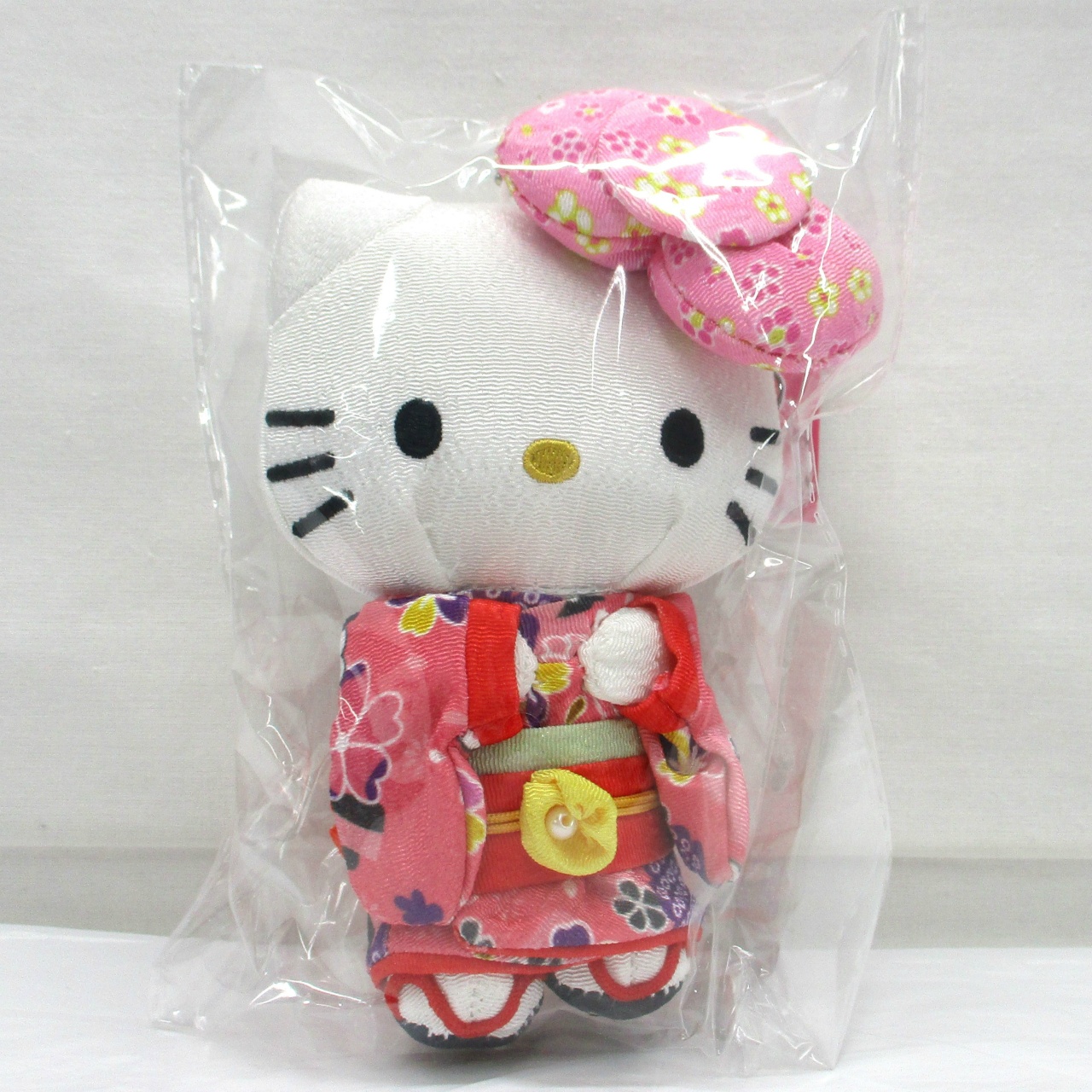 あすなろ舎 ビックリボン リメン ハローキティ ぬいぐるみ S ピンク