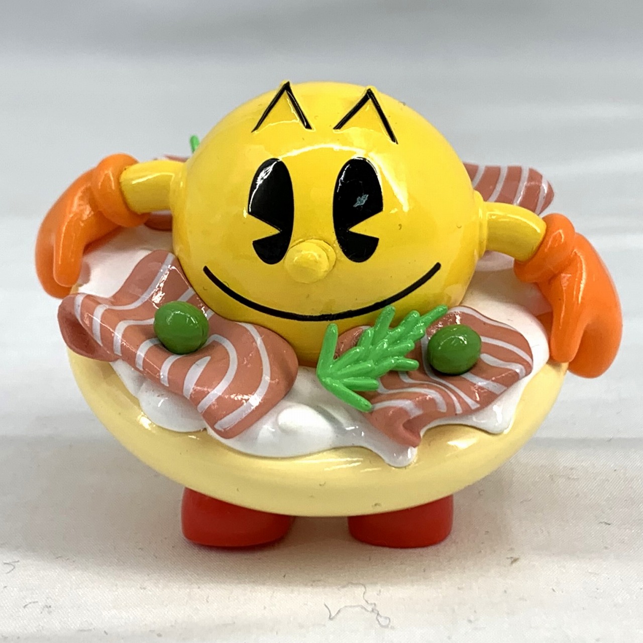 CJOY×BANDAINAMCO SHANGHAI PAC-MAN Goes to Brunch スモークサーモンとクリームチーズのベーグル