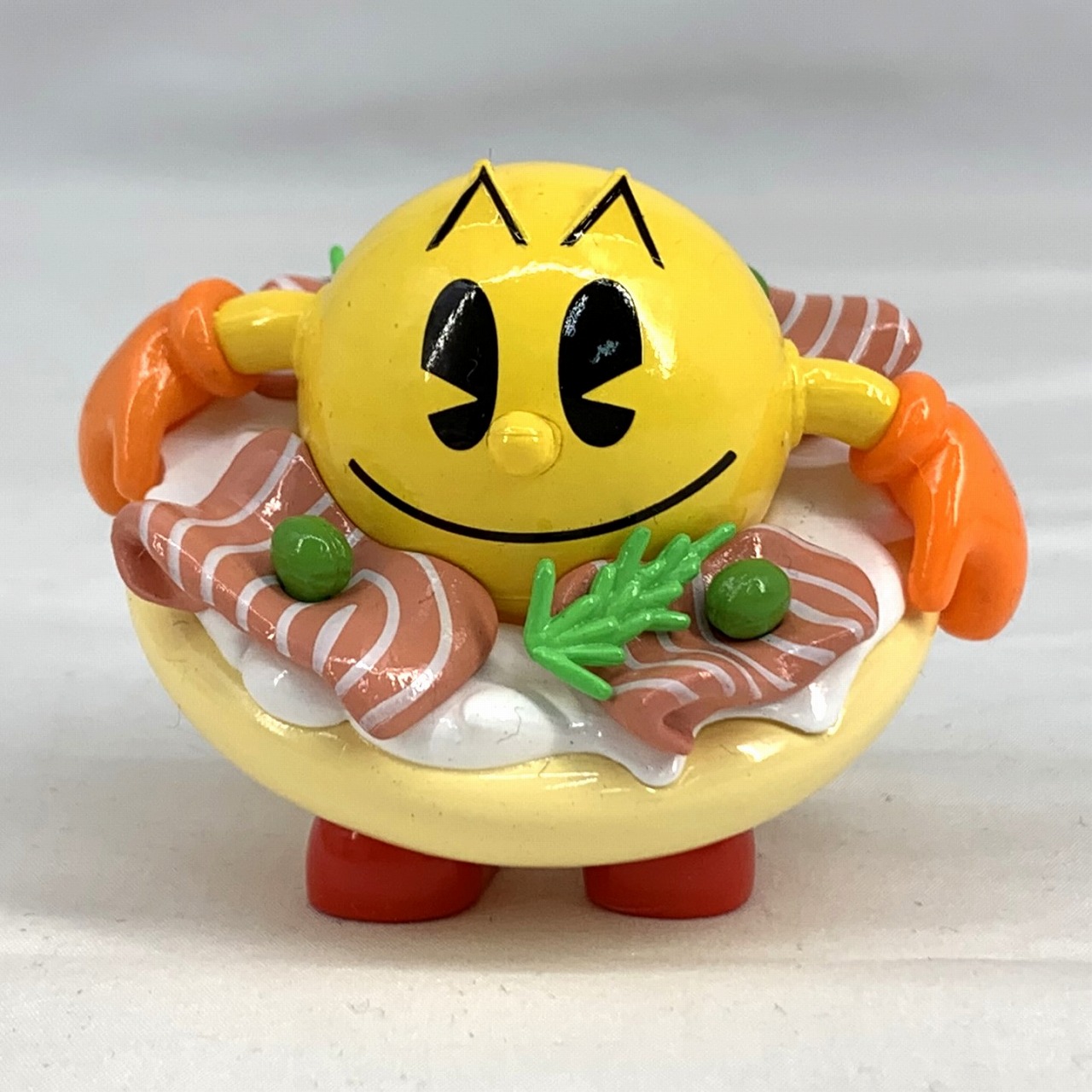 CJOY×BANDAINAMCO SHANGHAI PAC-MAN Goes to Brunch スモークサーモンとクリームチーズのベーグル